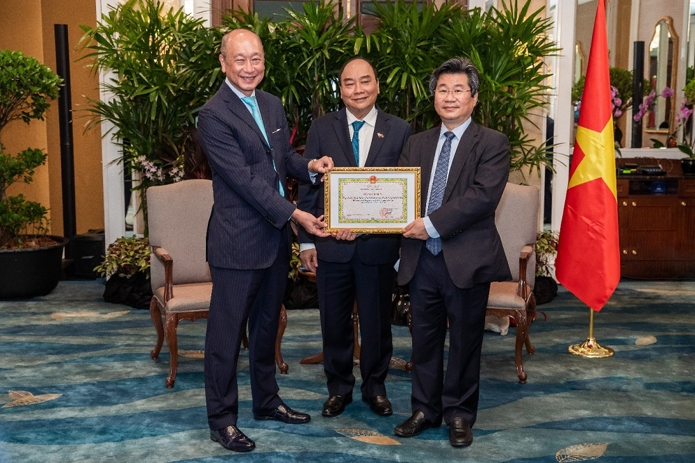 UOB: Ngân hàng Singapore đầu tiên nhận bằng khen hỗ trợ doanh nghiệp nước ngoài đầu tư vào Việt Nam