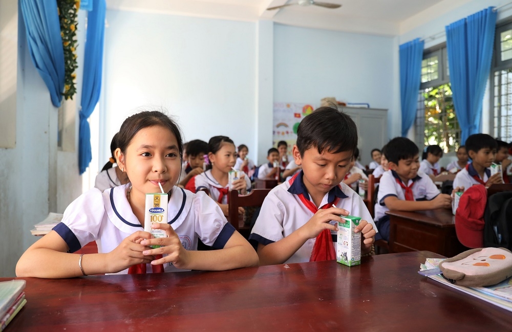 4 năm triển khai, Sữa học đường tỉnh Bến Tre “được lòng” cả thầy trò phụ huynh