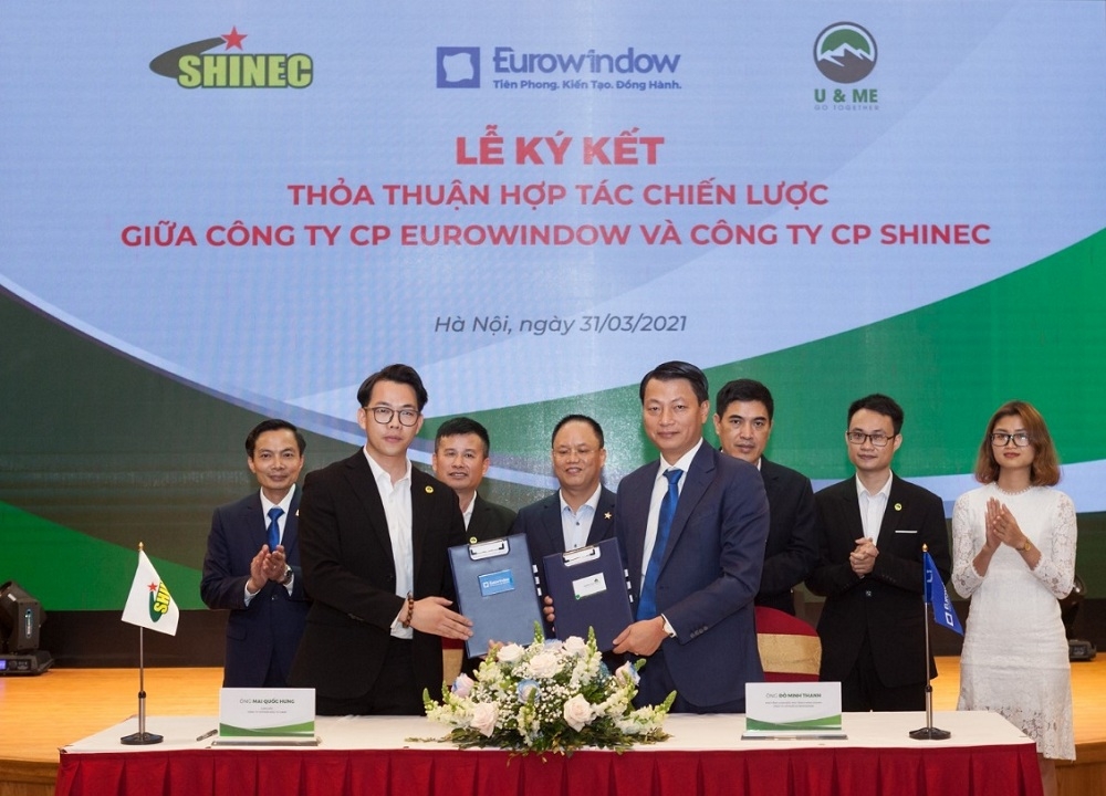 Eurowindow và Shinec ký kết hợp tác chiến lược