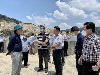 Ministry of Construction inspects earthquake situation in Kon Plong district, Kon Tum province
