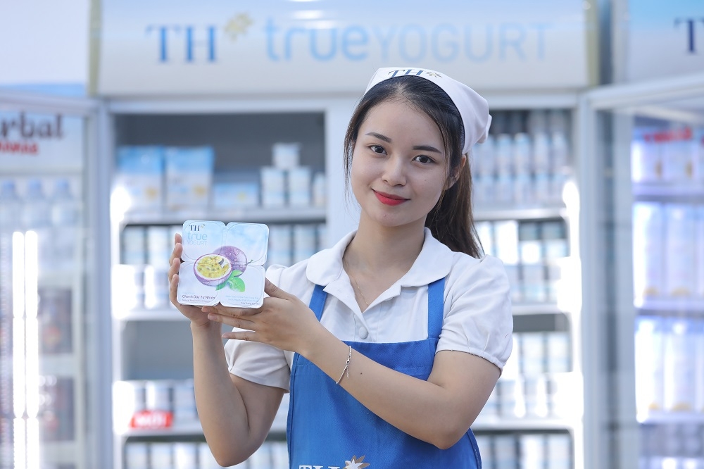 Ra mắt sản phẩm Sữa chua chanh dây tự nhiên TH true Yogurt