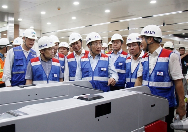Deputy Prime Minister inspects progress on HCM City’s metro line
