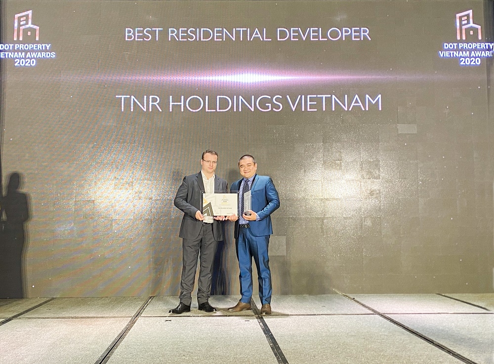 TNR Holdings VietNam nhận giải thưởng Nhà phát triển bất động sản nhà ở tốt nhất Việt Nam năm 2020