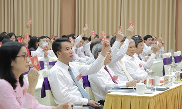 Đoàn kết thực hiện thắng lợi Nghị quyết Đại hội Đảng bộ Cơ quan Bảo hiểm xã hội Việt Nam lần thứ VII