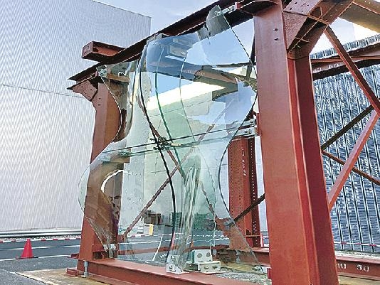 Japan’s Shimizu develops new construction method of 3D curved glass façade