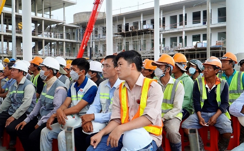 Vĩnh Long phát động thi đua 50 ngày đêm hoàn thành Trường THPT Nguyễn Hiếu Tự