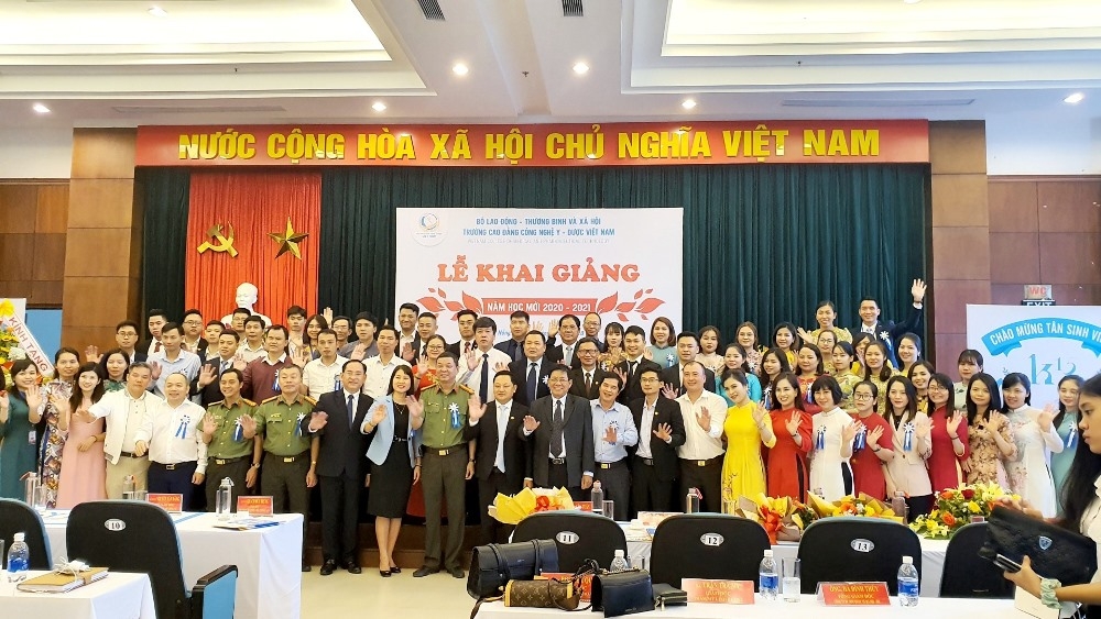 Cao đẳng Công nghệ Y - Dược Việt Nam: 15 năm hình thành và phát triển