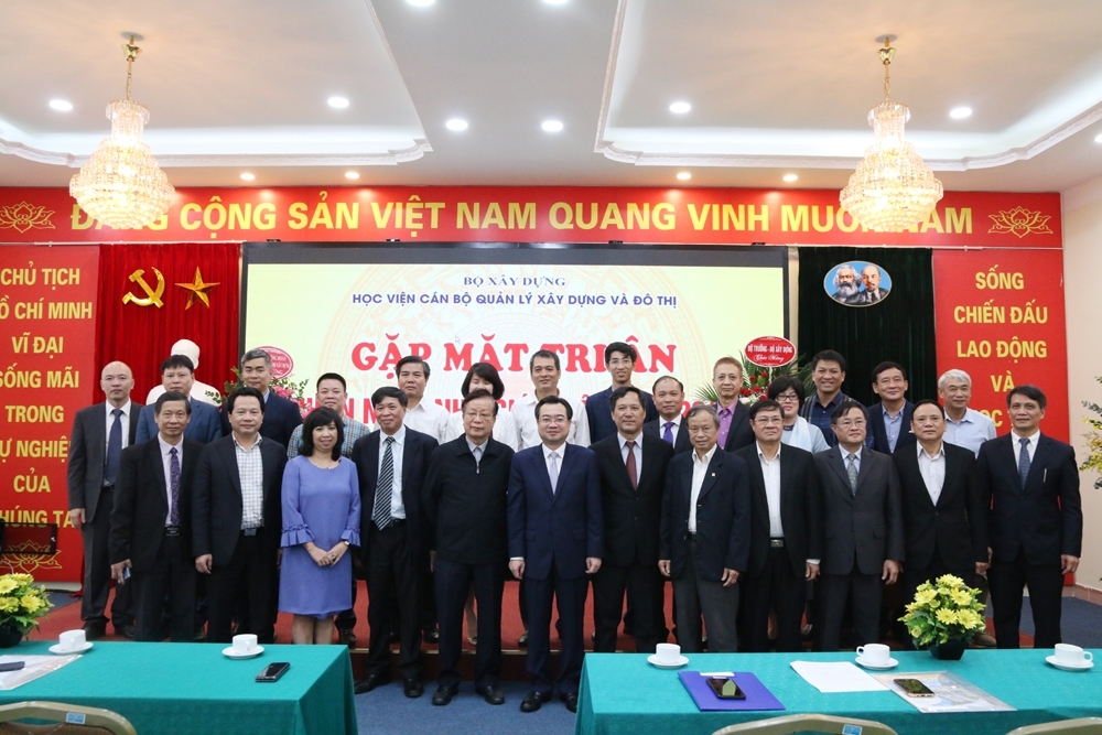 AMC Academy meeting on occasion of Vietnam Teachers' Day
