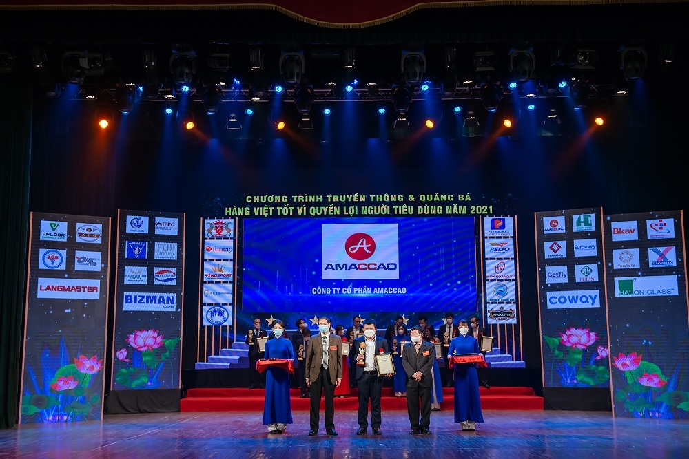 AMACCAO nhận cú đúp giải thưởng Thương hiệu vàng Việt Nam năm 2021
