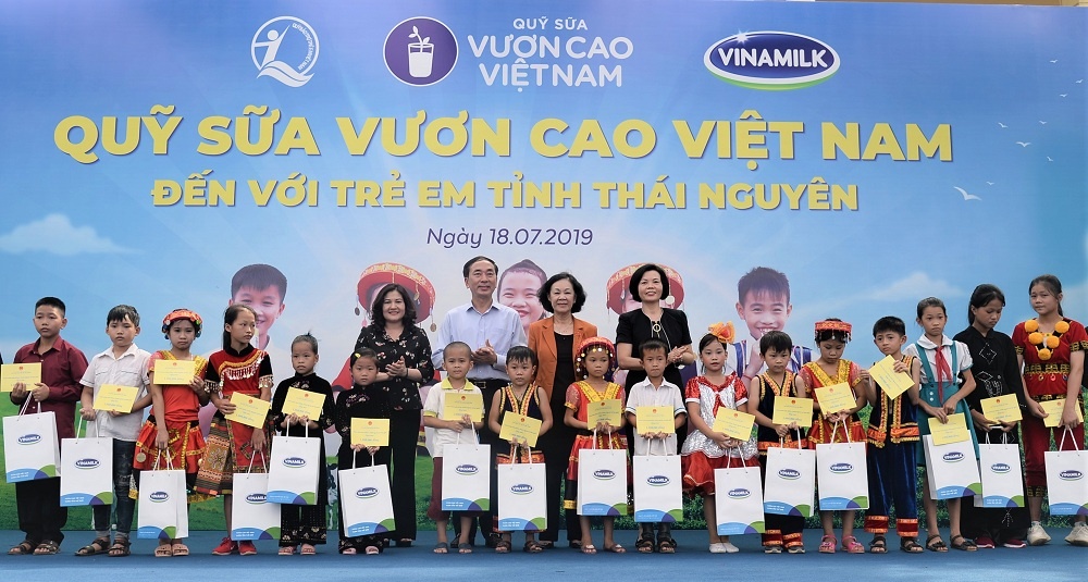 Quỹ sữa Vươn cao Việt Nam nỗ lực vì sứ mệnh “Để mọi trẻ em đều được uống sữa mỗi ngày”