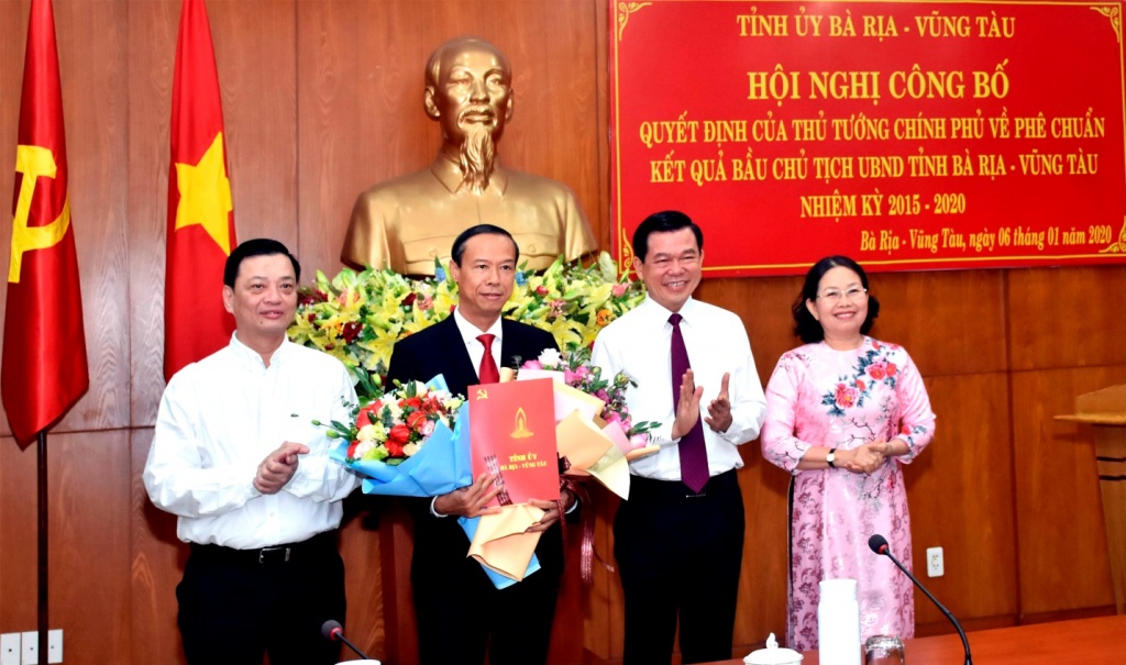 Tân Chủ tịch tỉnh Bà Rịa – Vũng Tàu chính thức nhận Quyết định