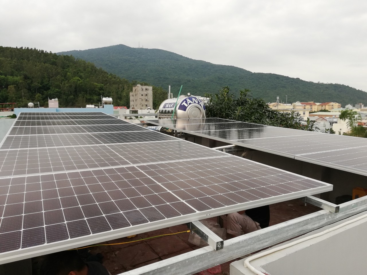 GreenID triển khai thí điểm lắp đặt điện mặt trời mái nhà tại Tiền Giang