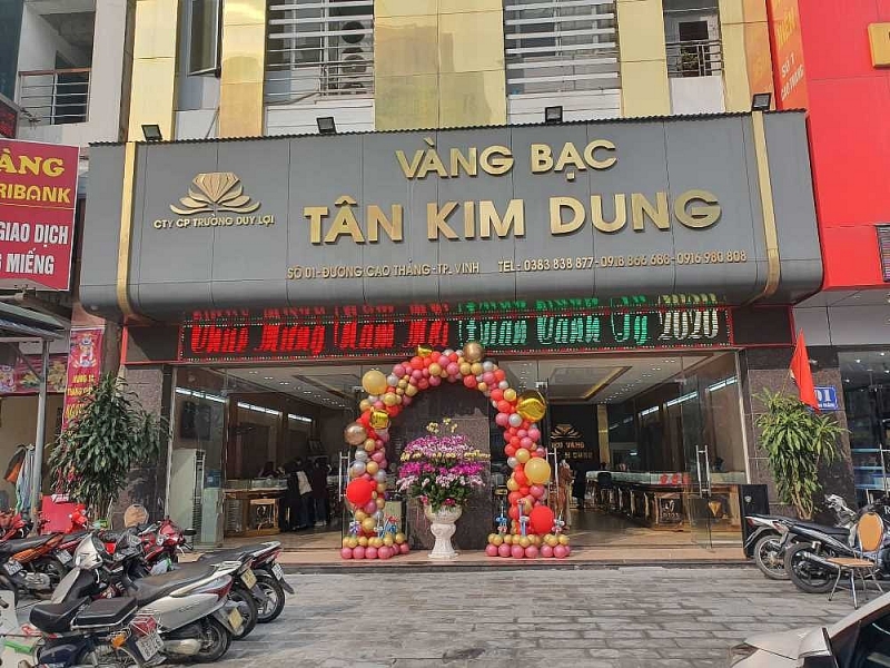 nghe an luong khach mua vang giam trong ngay via than tai do tac dong cua dich corona