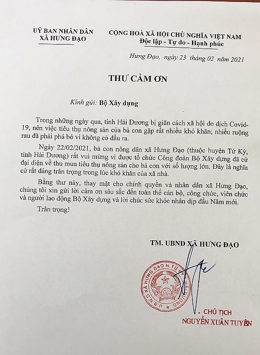 tu ky hai duong nguoi dan xa hung dao vui mung vi giai cuu duoc nong san