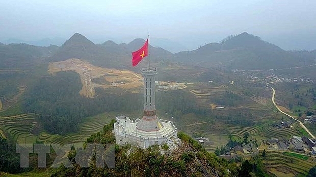 dong dao khach du lich chon ha giang la diem den du xuan