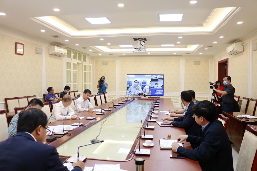 Bộ Xây dựng họp trực tuyến chỉ đạo triển khai dự án Nhà Quốc hội Lào