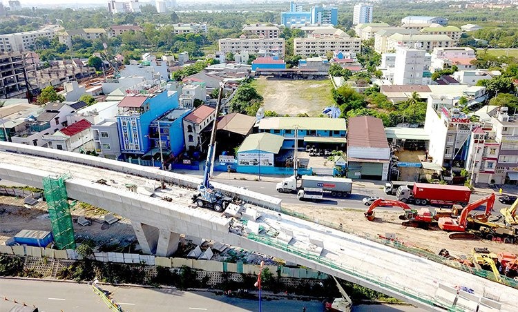 Thành phố Hồ Chí Minh tìm quỹ đất làm bãi giữ xe dọc tuyến metro số 2