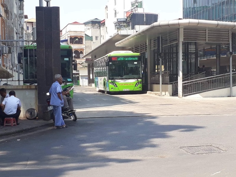 Xe buýt nhanh BRT: Đầu tư nghìn tỷ nhưng không đạt hiệu quả như kỳ vọng