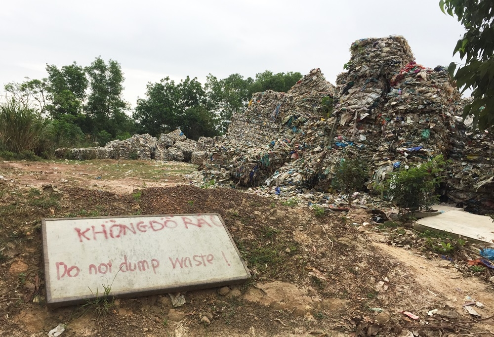 Quảng Bình: Năng lực thu gom, xử lý rác thải từ các nhà máy còn hạn chế
