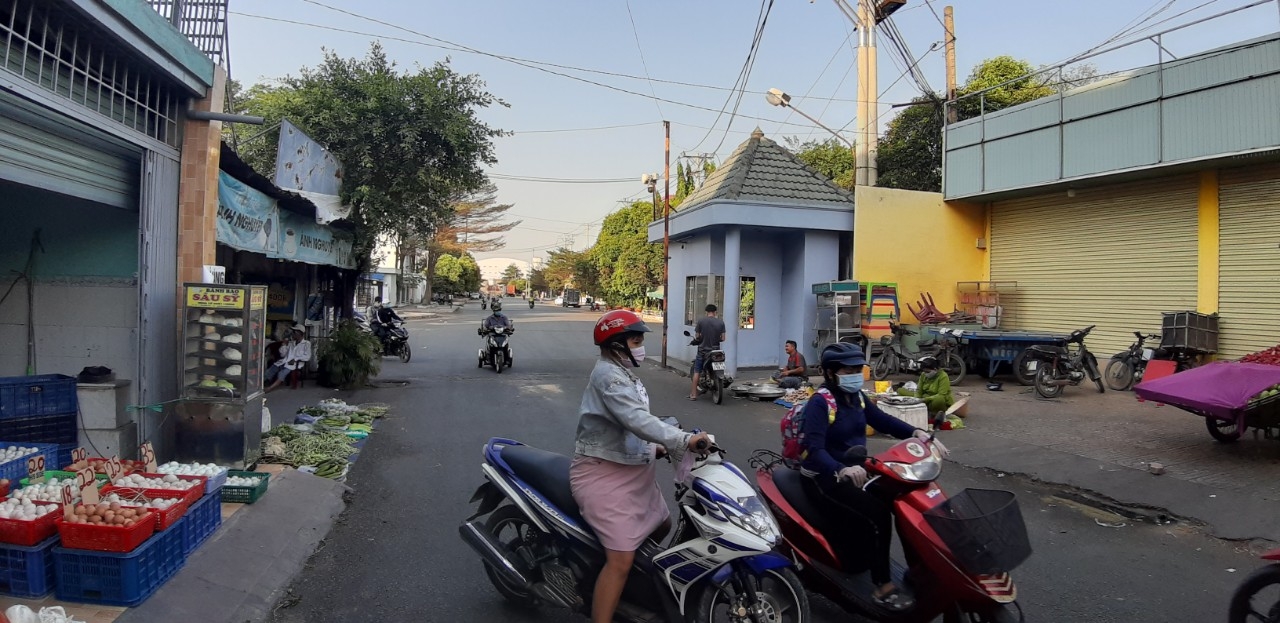 Tìm hướng khắc phục tình trạng “bát nháo” quanh các Khu công nghiệp ở Thành phố Hồ Chí Minh