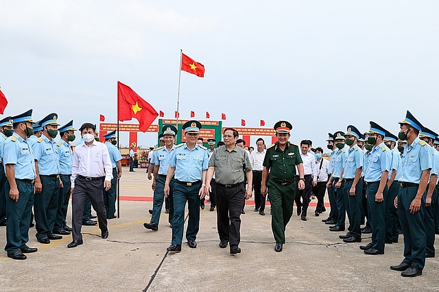 thu tuong khao sat san bay quan su thanh son tham trung doan khong quan 937