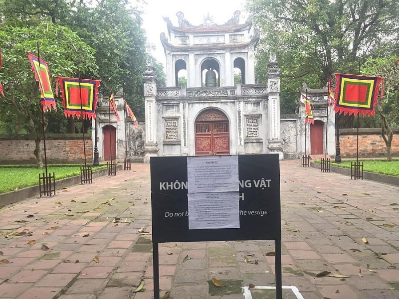 nhieu dia diem du lich noi tieng ha noi van dong cua dip 304