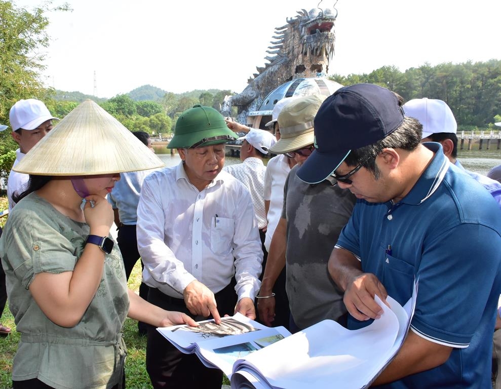 Thừa Thiên - Huế: Cần điều chỉnh cục bộ quy hoạch khu du lịch hồ Thủy Tiên để phục vụ cộng đồng