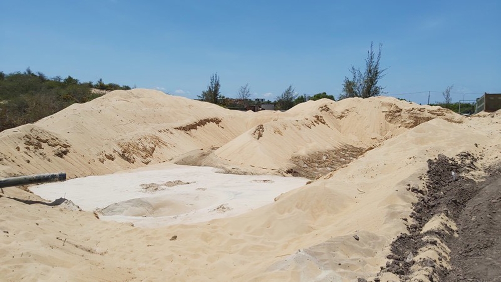 Lợi dụng dọn dẹp mặt bằng Công ty Cổ phần Free Land tổ chức khai thác cát trái phép “khủng” tại Xuyên Mộc