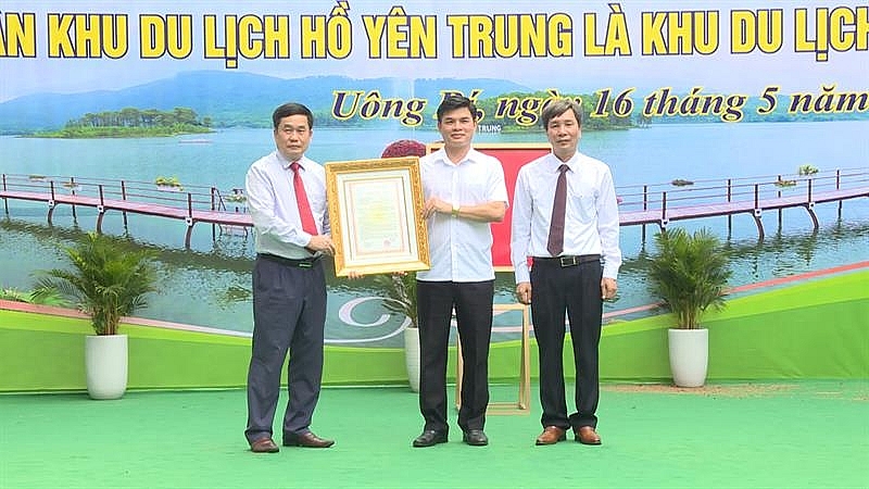 uong bi quang ninh ho yen trung duoc cong nhan la khu du lich cap tinh