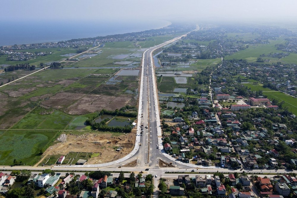 Cận cảnh tuyến đường ven biển gần 1.500 tỷ đồng tại Thanh Hóa