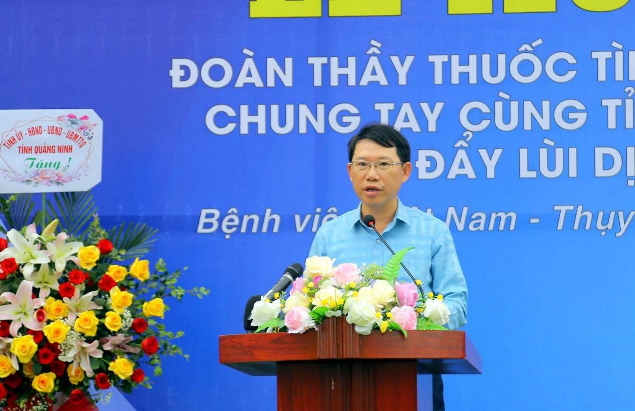 Quảng Ninh hỗ trợ 200 y, bác sỹ giúp Bắc Giang xét nghiệm Covid-19