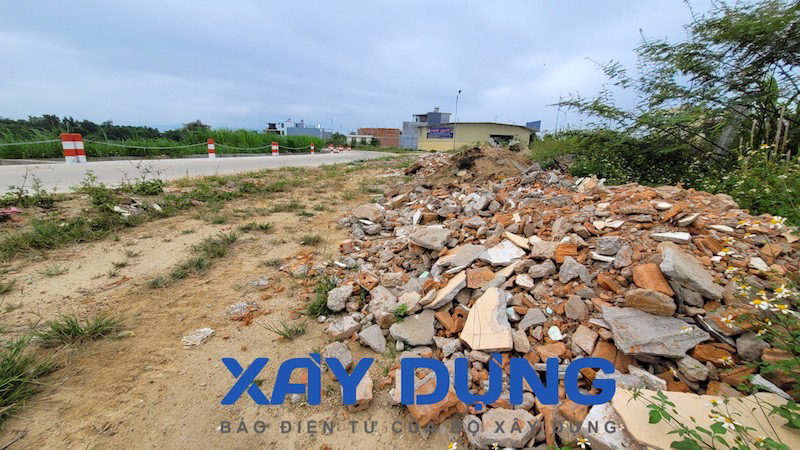 Thành phố Quảng Ngãi: Để người dân đổ trộm rác thải xây dựng, Chủ tịch xã, phường phải chịu trách nhiệm