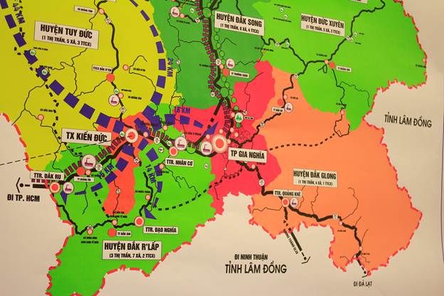 Bản đồ Hành chính tỉnh Đắk Nông: Đắk Nông, một tỉnh nằm ở trung tâm Việt Nam, đang phát triển vượt bậc. Hãy xem bản đồ hành chính của tỉnh Đắk Nông để hiểu rõ hơn về diện tích, dân số và các địa điểm du lịch. Đắk Nông cũng là nơi có nhiều vùng đất trồng cà phê ngon nhất Việt Nam.