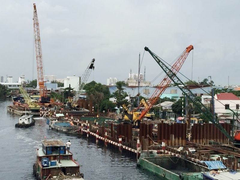 Thành phố Hồ Chí Minh: Phát hiện công trình cầu cảng của Công ty Xăng dầu Hàng không xây dựng không phép