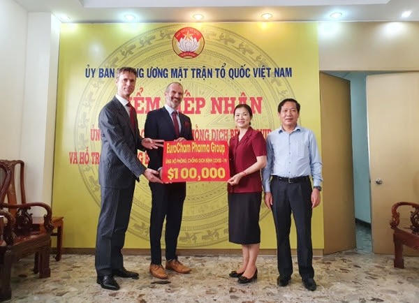 EuroCham Pharma Group ủng hộ Việt Nam 100.000 USD phòng chống dịch Covid-19