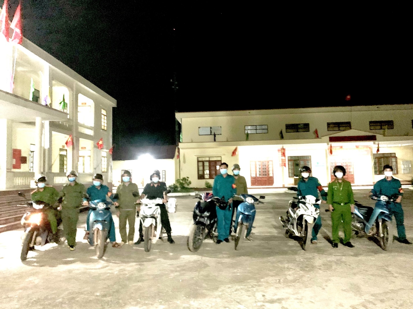 Bắc Giang: Công an huyện Lục Ngạn chung tay thực hiện mục tiêu kép vừa hỗ trợ phòng, chống dịch Covid-19 vừa giúp nhân dân phát triển kinh tế