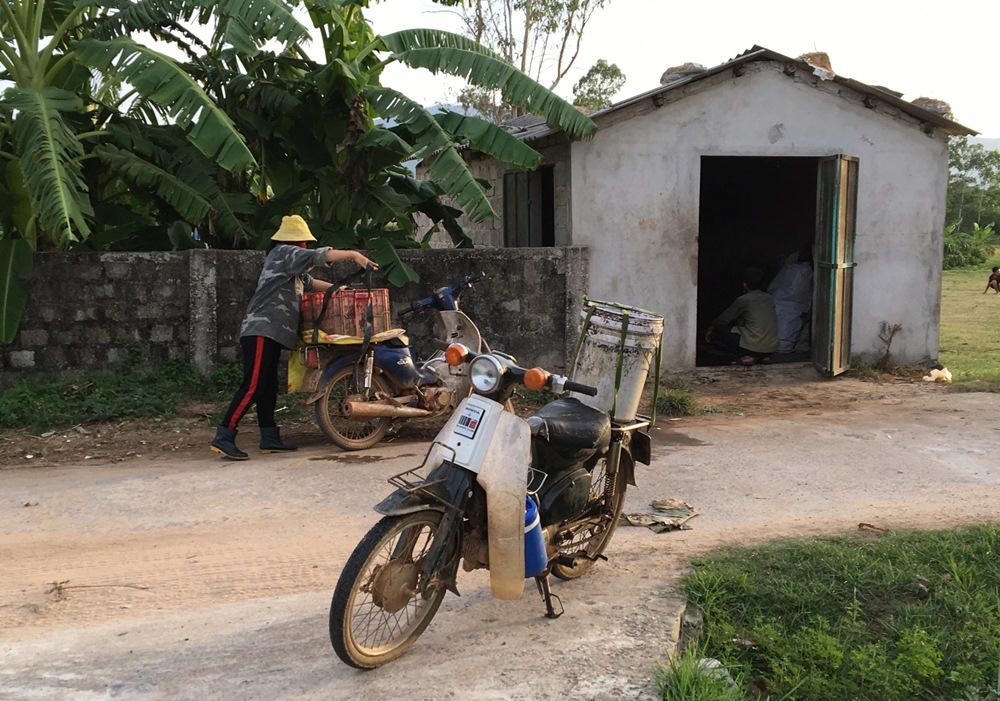 Bố Trạch (Quảng Bình): Cơ sở thu mua, sơ chế mủ cao su “đầu độc” khu dân cư