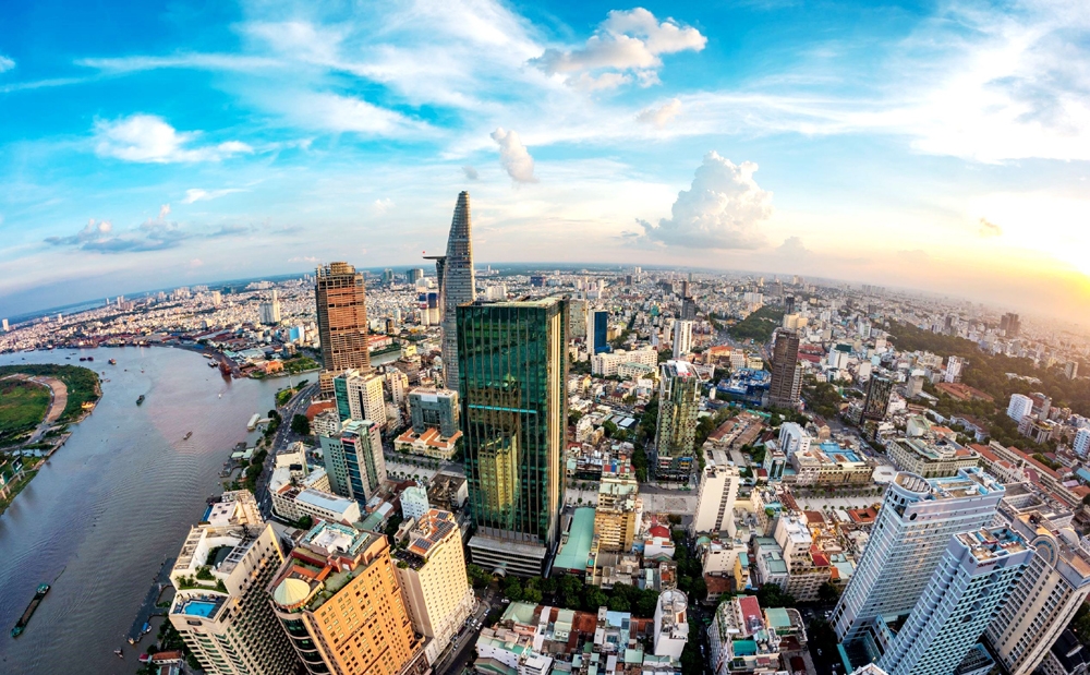 Thành phố Hồ Chí Minh thực hiện nhiệm vụ kép để phát triển kinh tế - xã hội