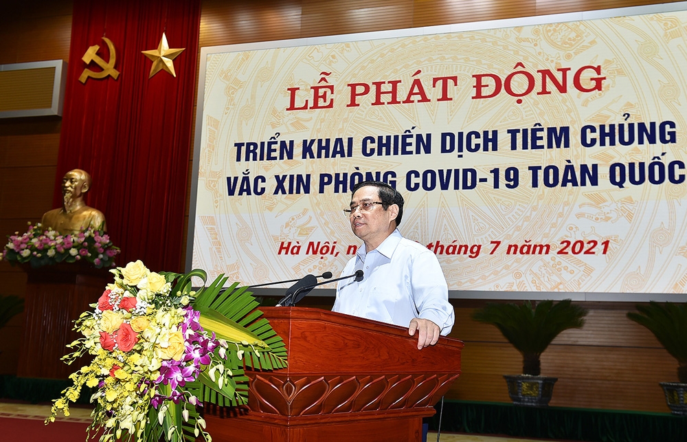 Thủ tướng Phạm Minh Chính dự Lễ phát động Chiến dịch tiêm chủng vaccine phòng chống Covid-19 trên toàn quốc
