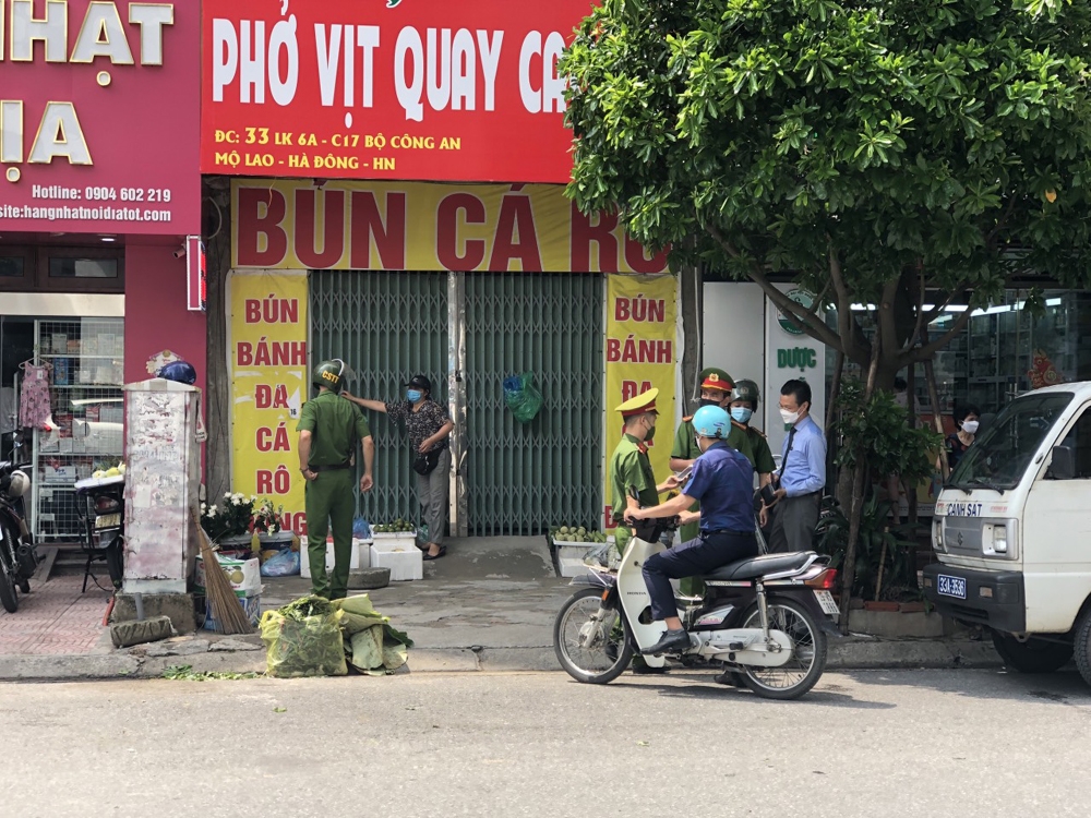 4 ngày đầu giãn cách xã hội, Hà Nội xử phạt hơn 3 tỷ đồng các trường hợp vi phạm