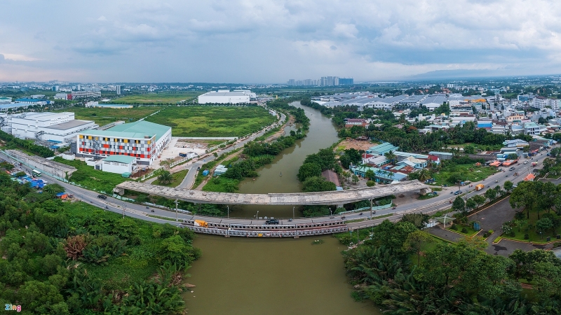 3 cay cau cham tien do o tphcm tang von gan 2200 ty