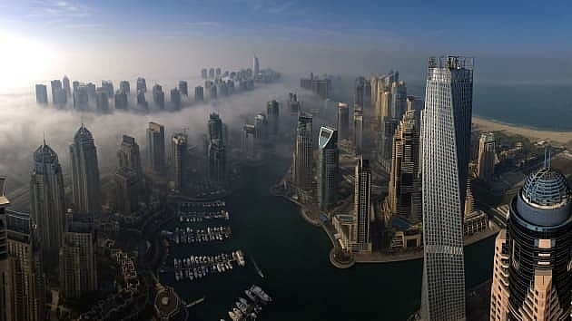 gioi nha giau nga o at mua biet thu o dubai