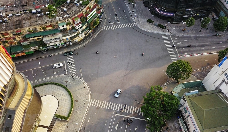 hinh anh duong pho khac la trong nhung ngay ha noi gian cach