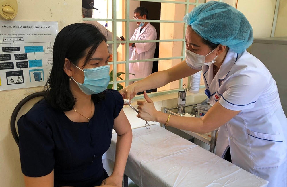 Thừa Thiên - Huế: Triển khai tiêm vắc-xin phòng Covid-19 kịp thời, đúng tiến độ