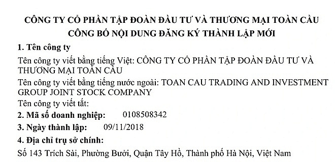 bat ngo tong giam doc sieu doanh nghiep ban tap hoa nha trong xom