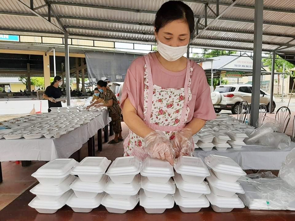 Thọ Xuân (Thanh Hóa): “Bếp ăn 0 đồng” – kết nối yêu thương với người dân trong khu cách ly