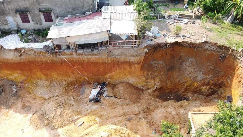 Phú Thọ: Sạt lở đất làm 4 người tử vong, do Trung tâm tự ý sửa chữa taluy?