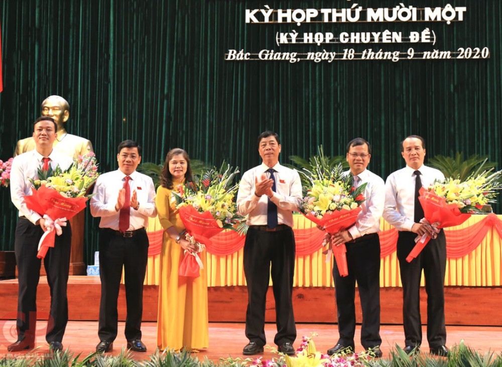 Hai Bí thư Huyện ủy được bổ nhiệm làm Phó Chủ tịch UBND tỉnh Bắc Giang