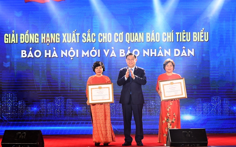 Hà Nội: Trao thưởng hai giải báo chí về xây dựng Đảng và phát triển văn hóa năm 2020