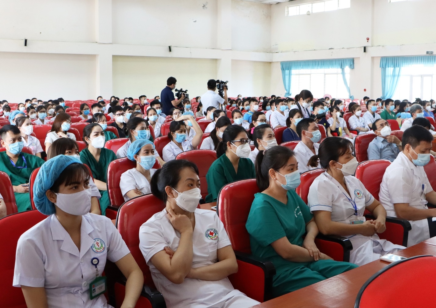 Bắc Ninh cử hơn 200 cán bộ, y, bác sỹ hỗ trợ thành phố Hà Nội phòng, chống dịch Covid-19